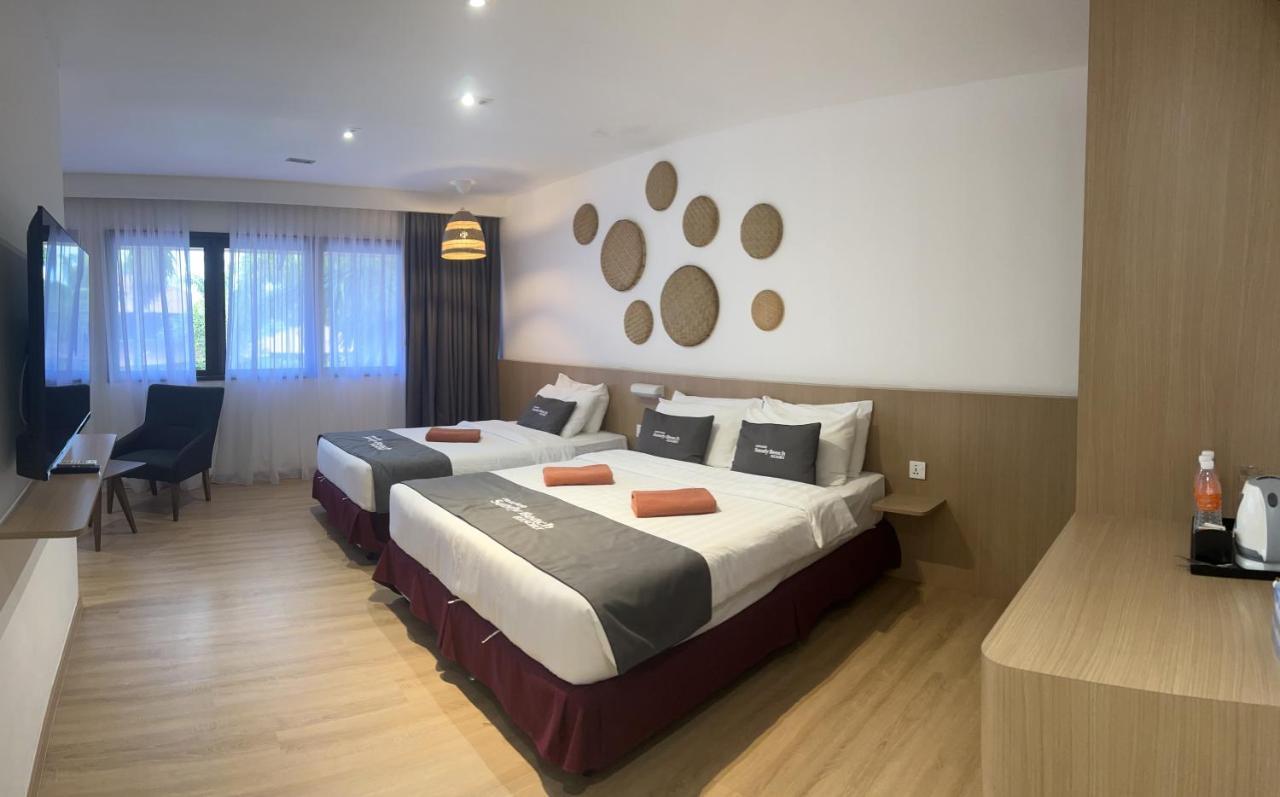 Pangkor Sandy Beach Resort Kampong Pasir Bogak Екстер'єр фото